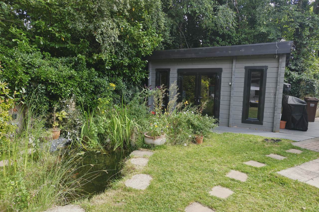The garden outside the counselling cabin